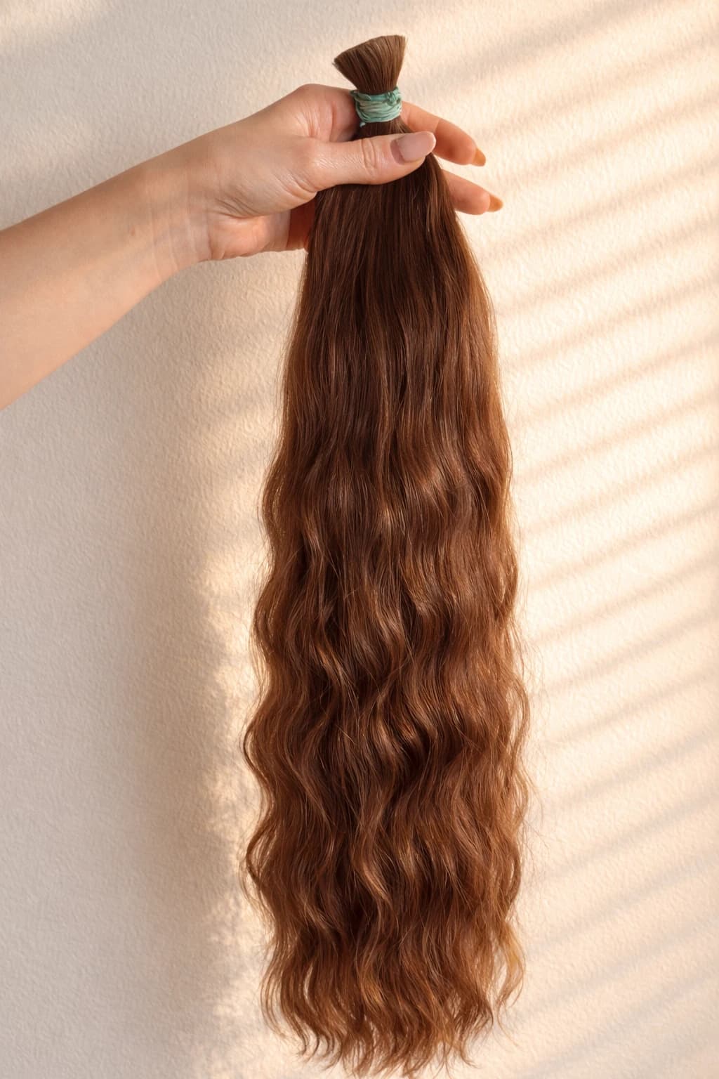 Soft-wave texture hair reference with natural movement